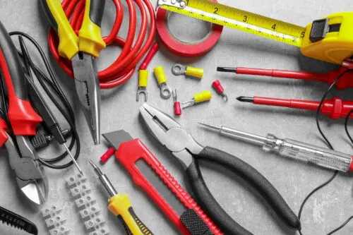 2k technologie v elektrotechnickém průmyslu ochrana a komfort díky kombinaci flexibilních materiálů